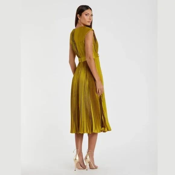 MAC DUGGAL 26483 Pleated Cap Sleeve Satin Midi Gown Size 10 NWT MSRP $338 - Picture 3 of 7